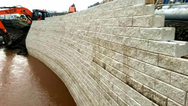 Retaining walls UK