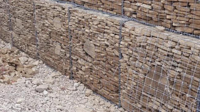 Gabion wall installation